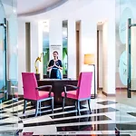 Hilton Garden Inn Bangkok Silom