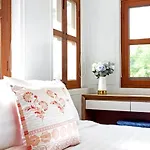 Sathorn Private Pool Villa