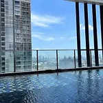 Super Luxury Condo Sukhumvit 24