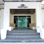 Oyo 1002 Pinklao Resort
