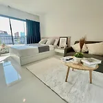 Cozy Stay! Near Chatuchak Market 814