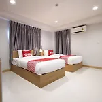 Dancenter Pannee Hotel Khaosan