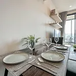 Upscale Skyview 1Br - Ultra Fast Wifi - Chitlom