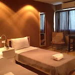 Room@Doze Apartments