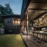 Kloem Hostel