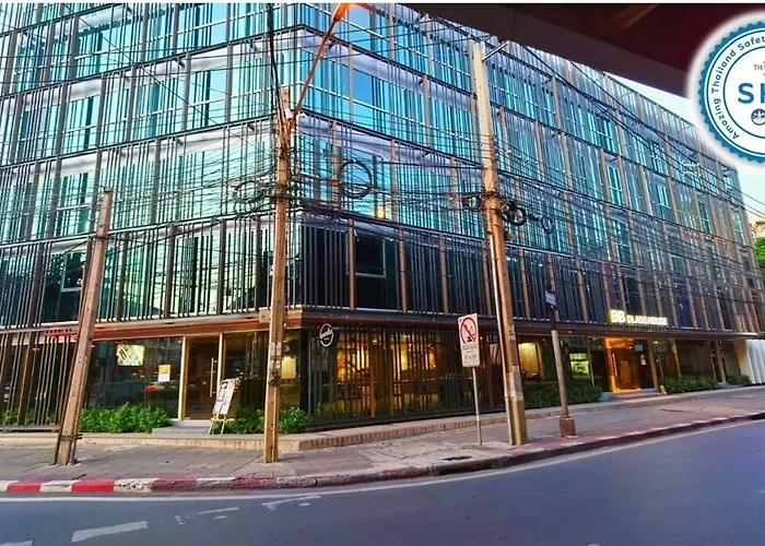 Bb Glass House