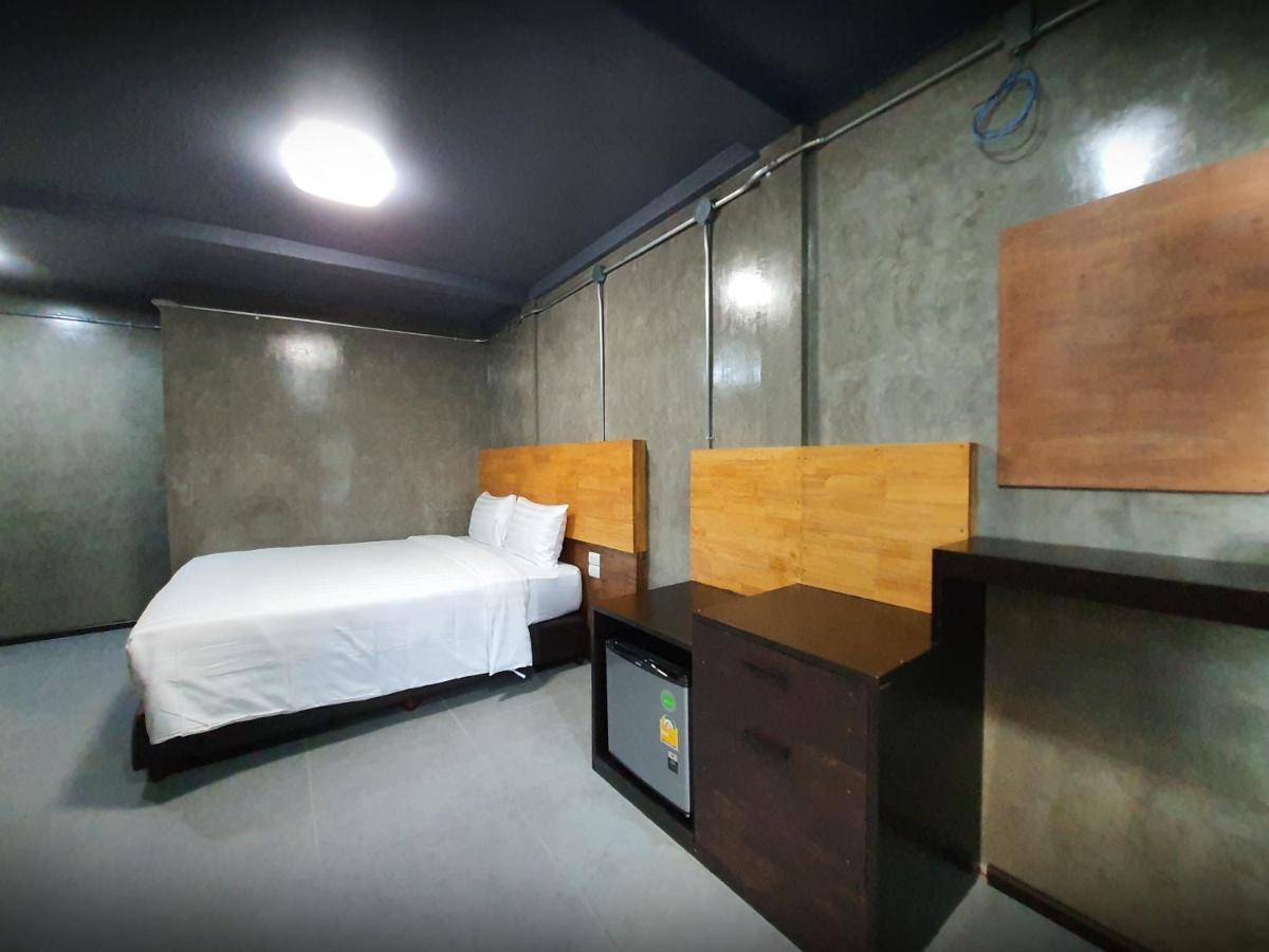 Billions Loft Hotel