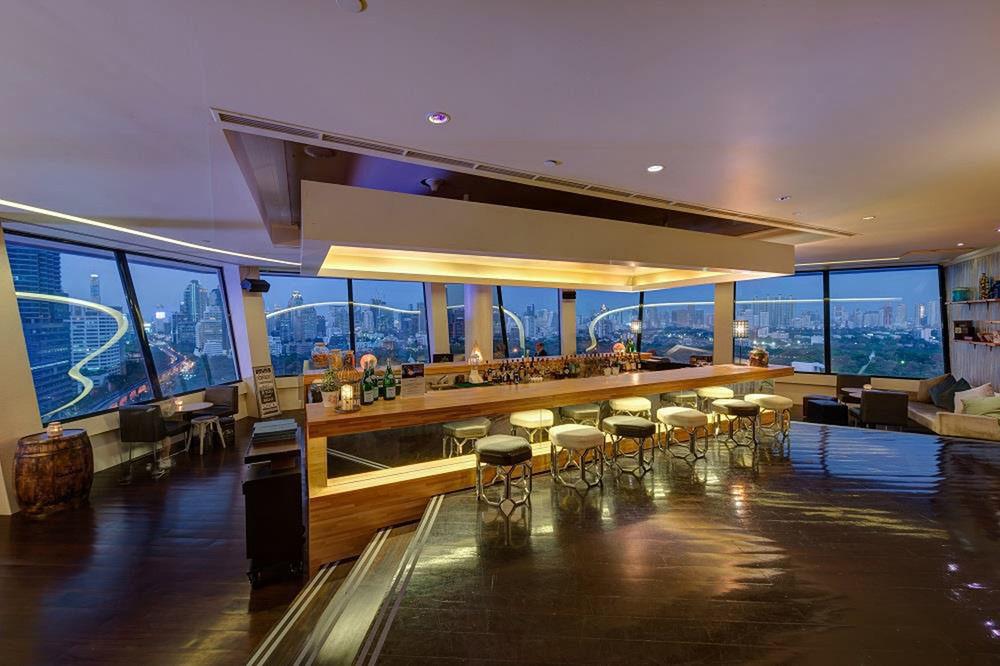 Dusit Thani Hotel 5*