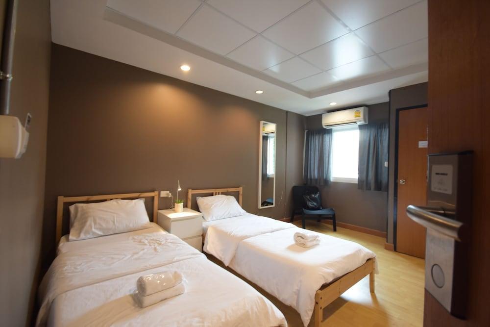 Room@doze Bangkok