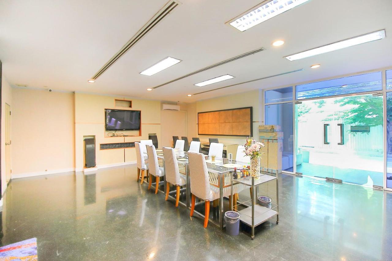 Oyo 1002 Pinklao Hotel Bangkok