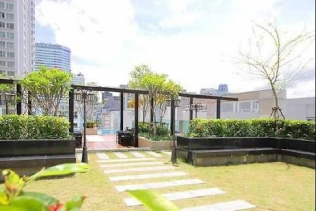 The Muji Inspired 1 Bedroom : Pool/wifi/rama9/rca Appartement *