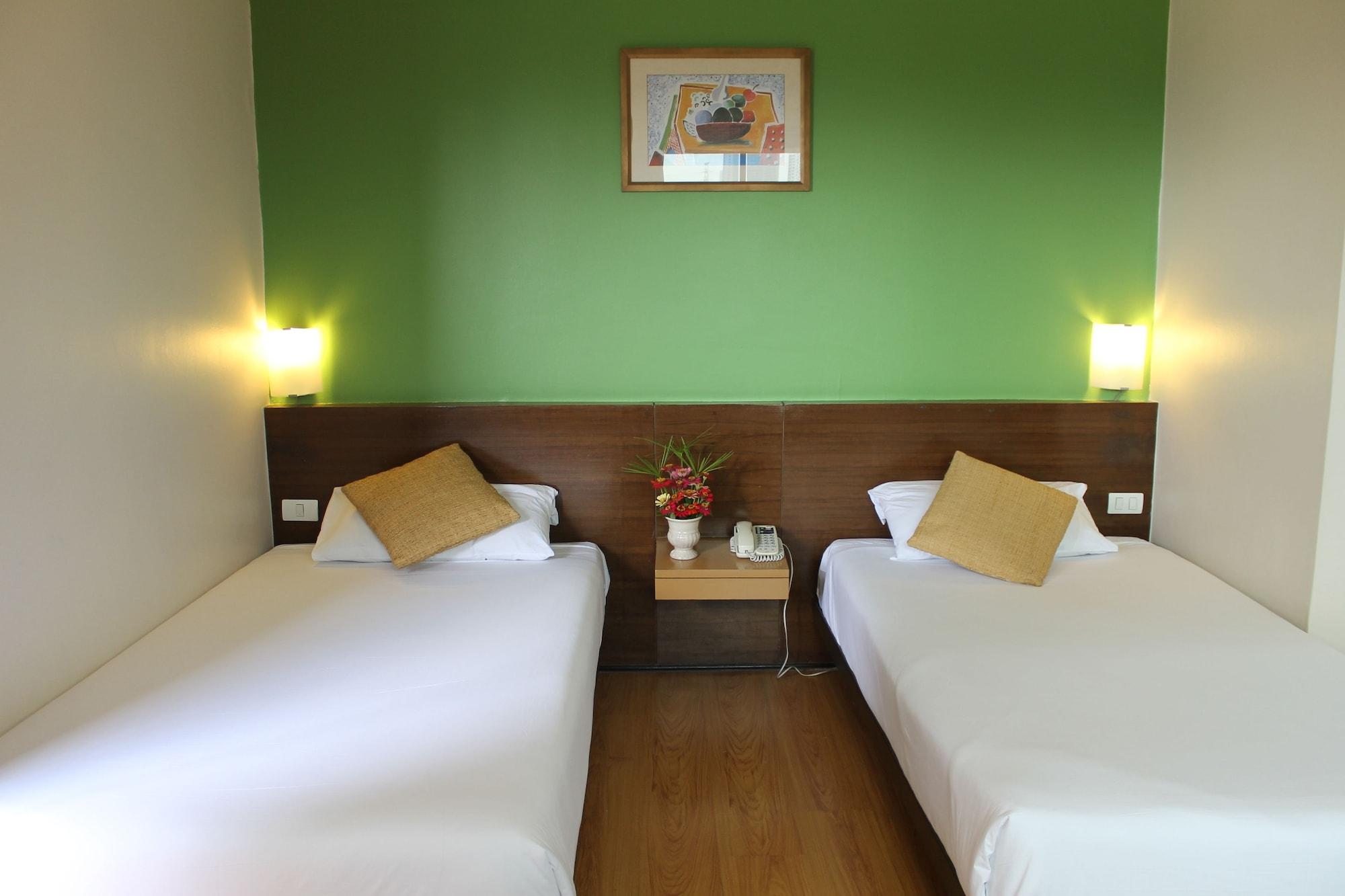 The Seasons Huamark 3* Bangkok