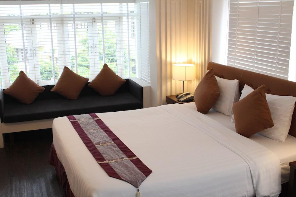 Siam Champs Elyseesi Unique