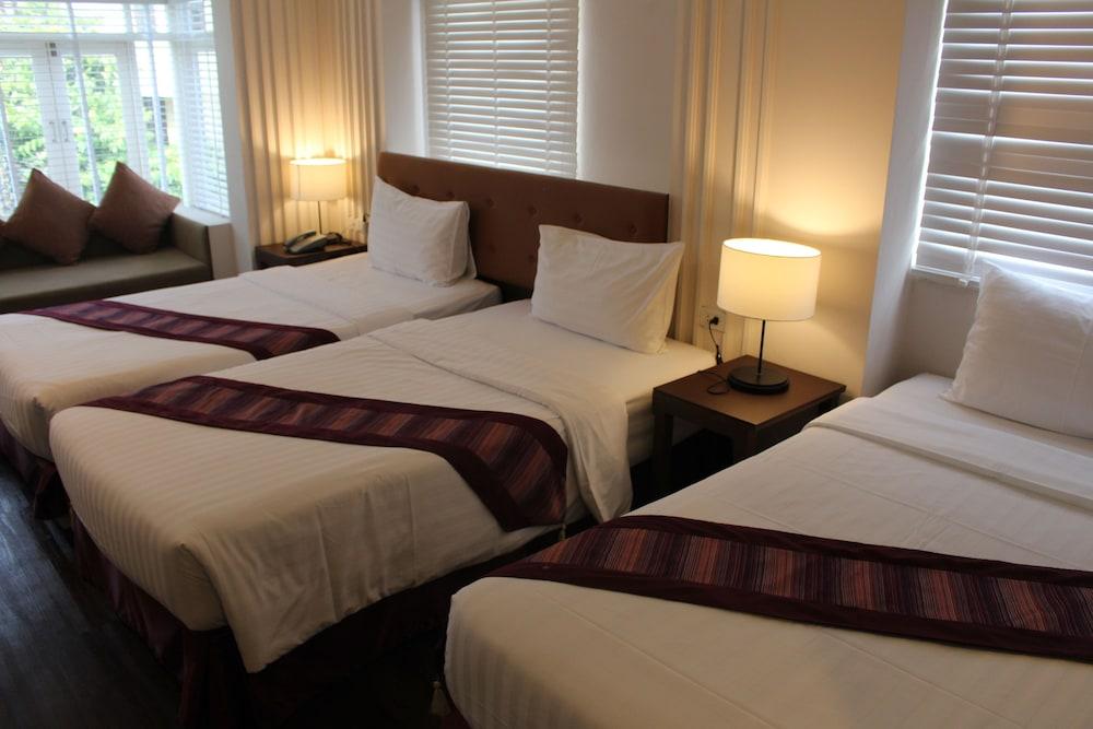 Siam Champs Elyseesi Unique Hotel Bangkok
