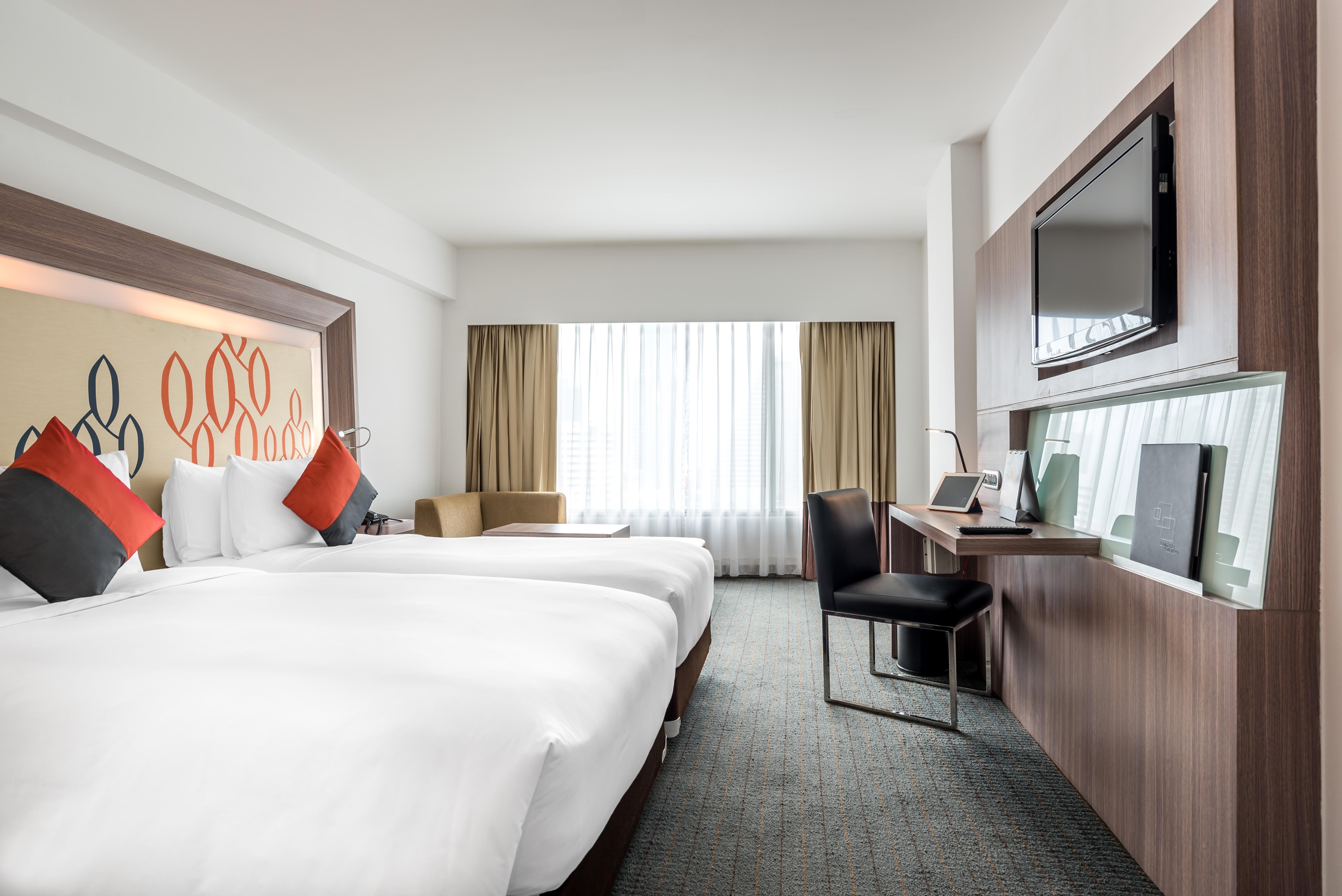 Hilton Garden Silom 4*