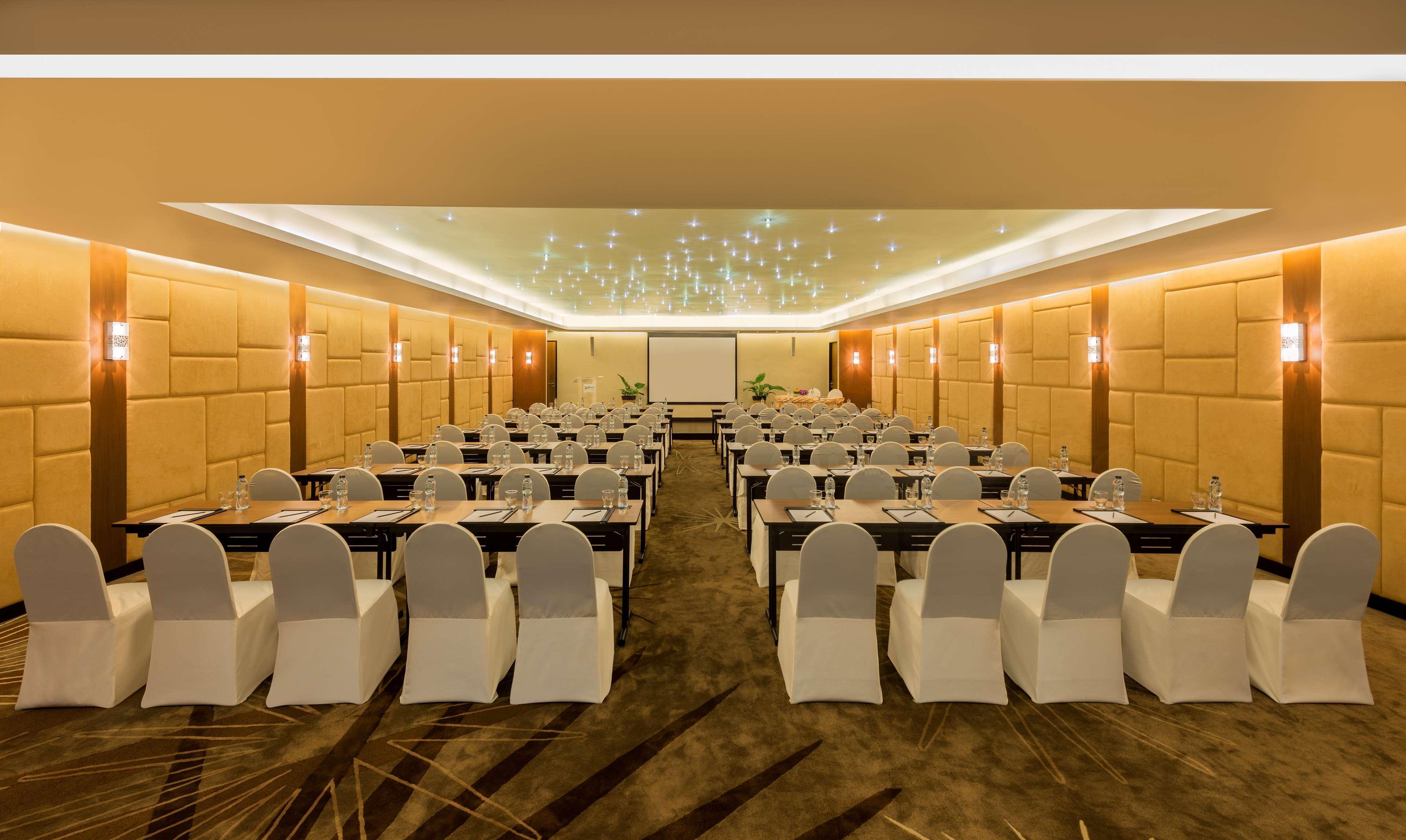 Hotel Radisson Sukhumvit 4*