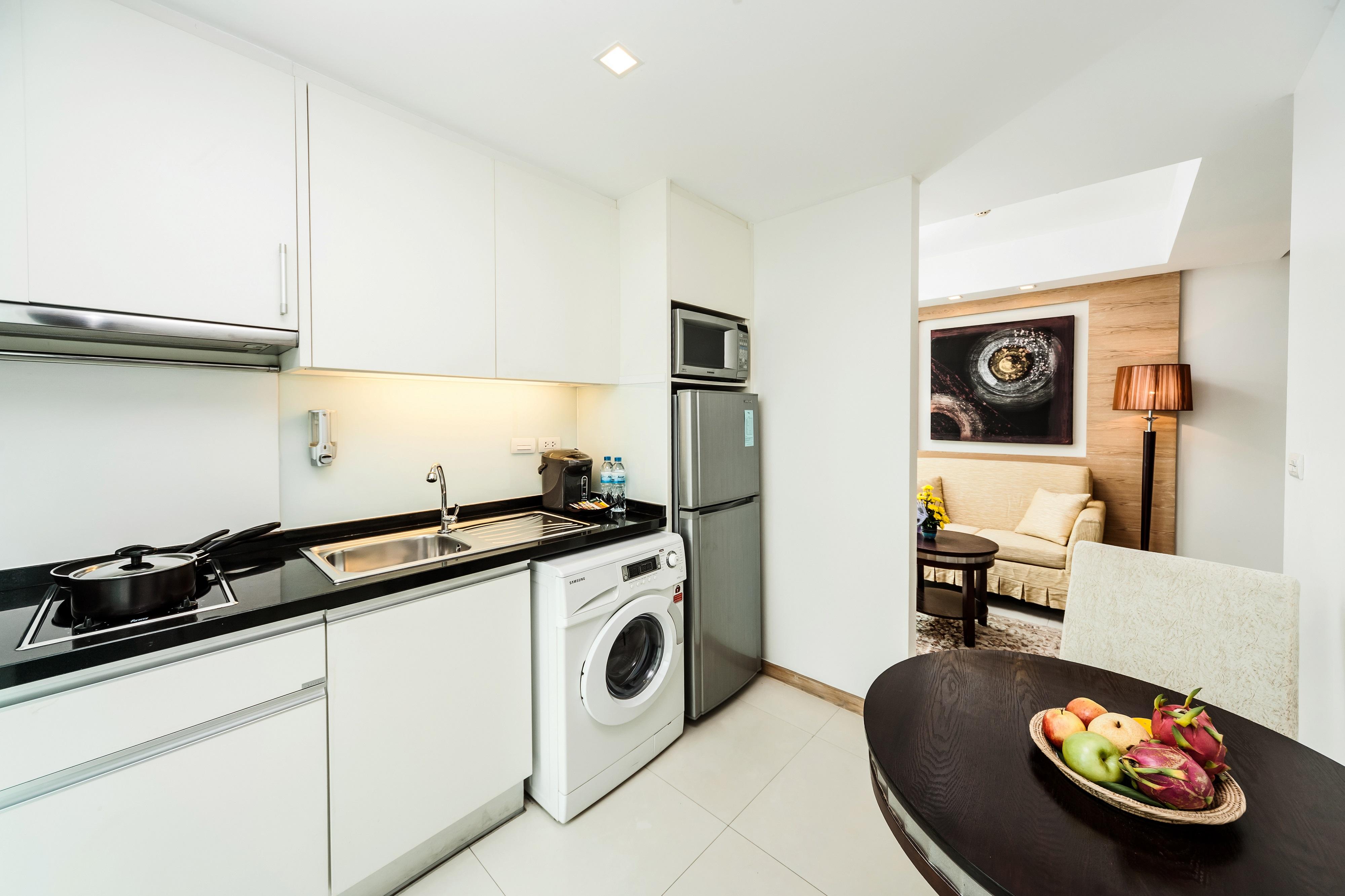 Hotel Adelphi Grande Sukhumvit 4*