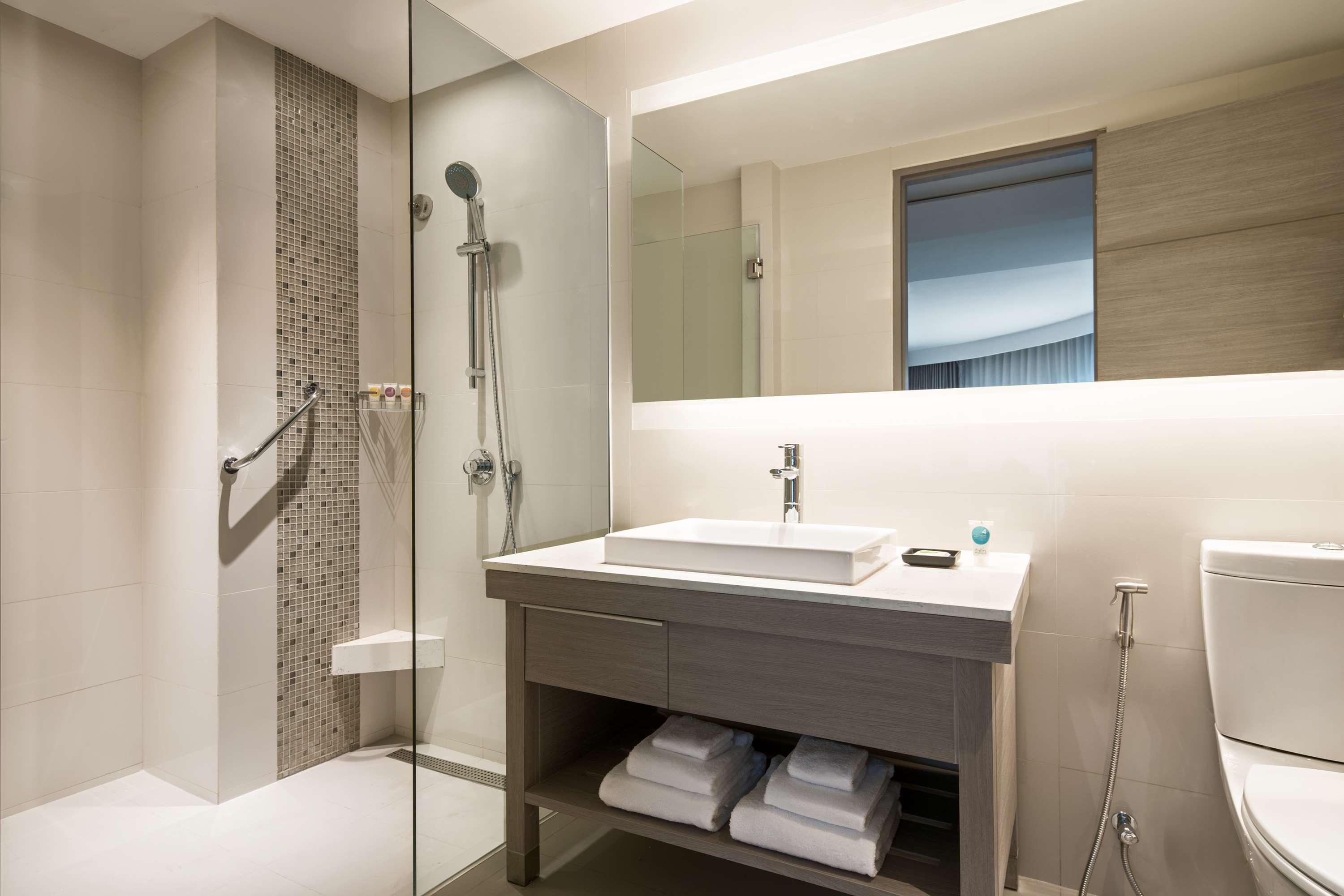Hyatt Place Sukhumvit 24 Hotel