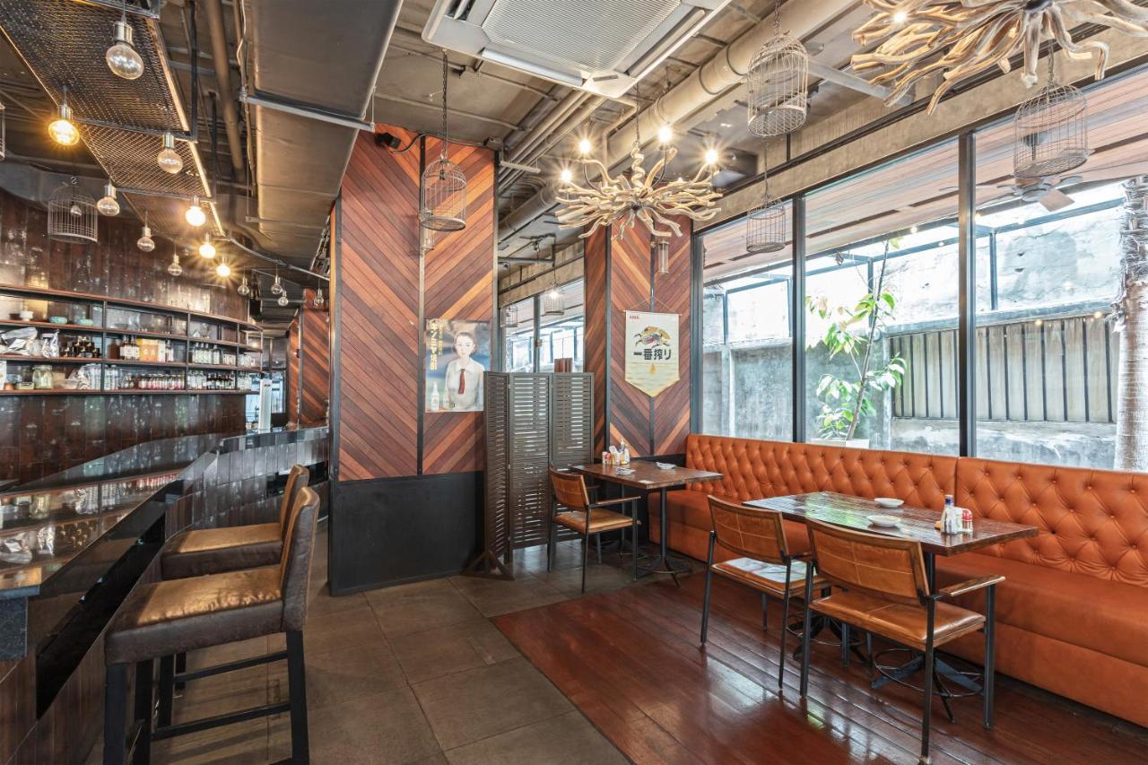 Adelphi Forty-nine 4* Bangkok