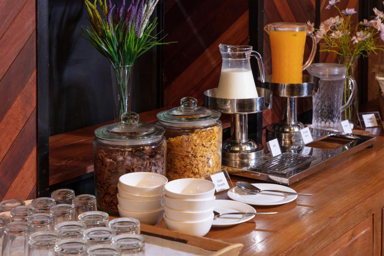 Adelphi Forty-nine Hotel Bangkok