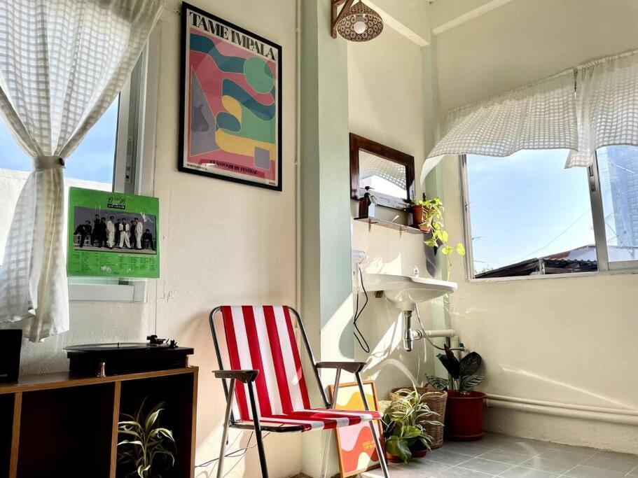 Hostel Baan Khaosoi - Private In A Rooftop 2nd Floor Bangkok
