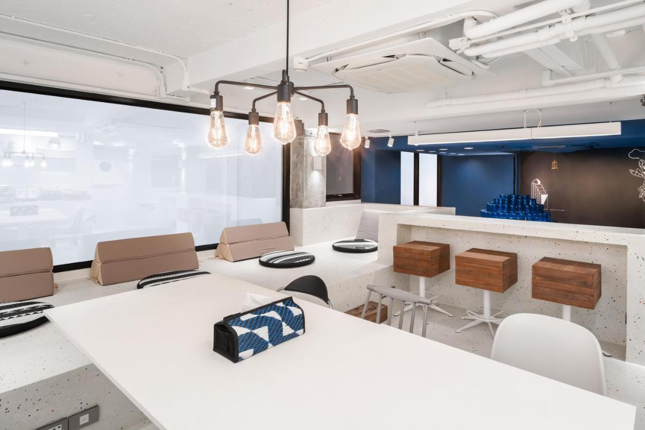 Speck Hostel Bangkok