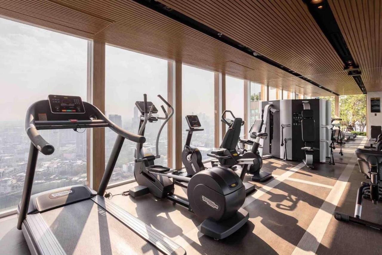 Apartment 2 Bedroom Luxury 3 Min Walk From Bts Ekkamai