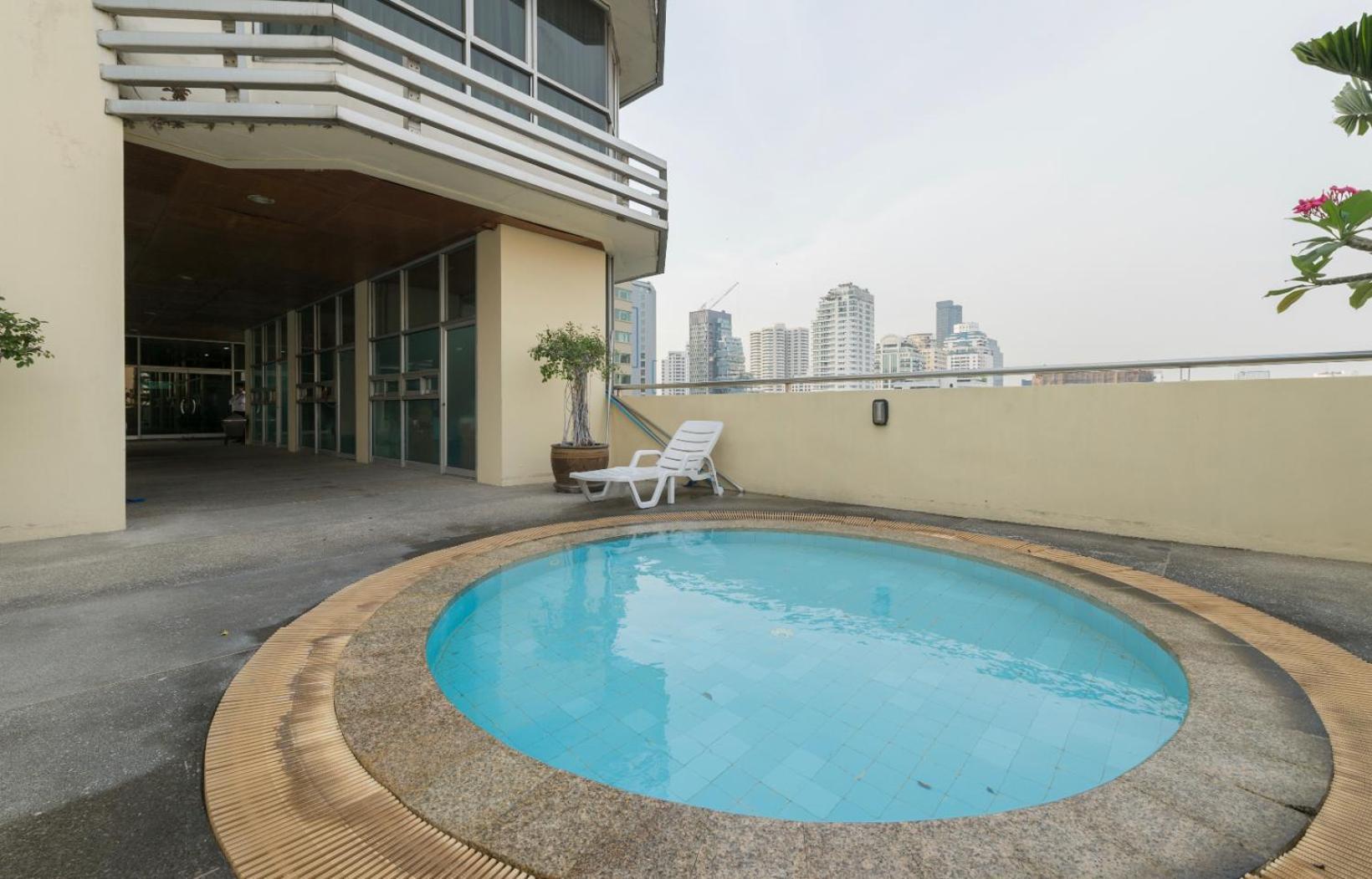 Sukhumvit Boutique : Soi 13/ 10min. From Bts Nana Station Appartement *