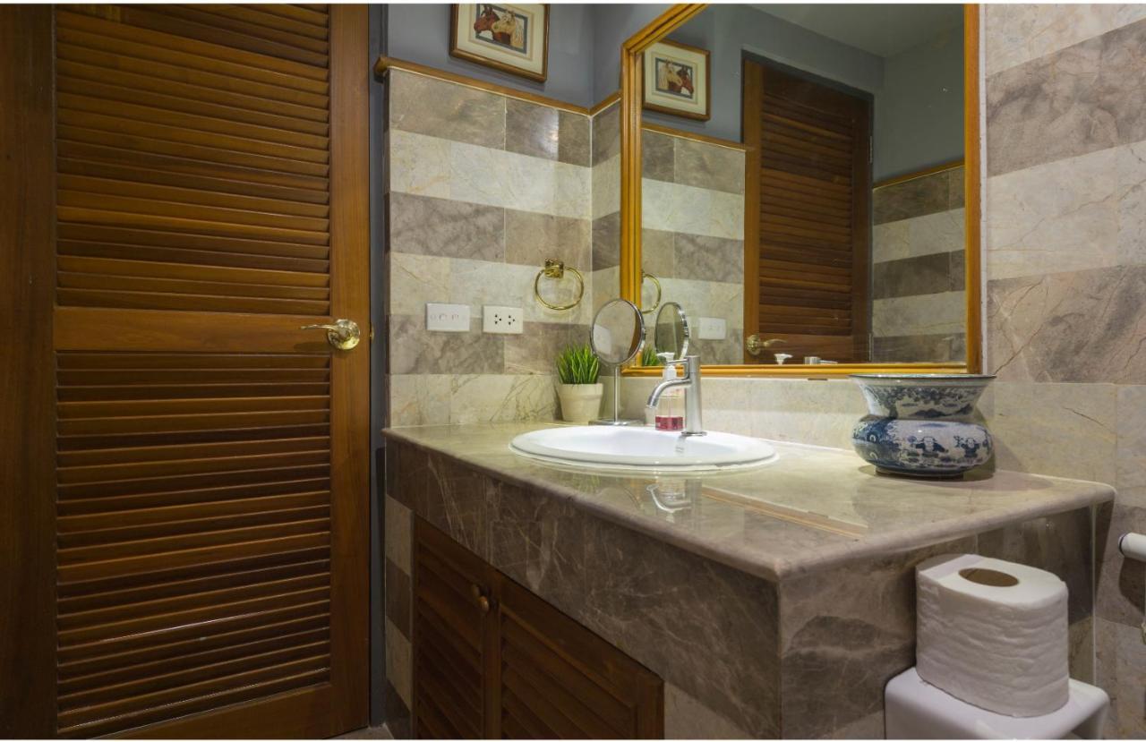 Sukhumvit Boutique : Soi 13/ 10min. From Bts Nana Station Appartement *