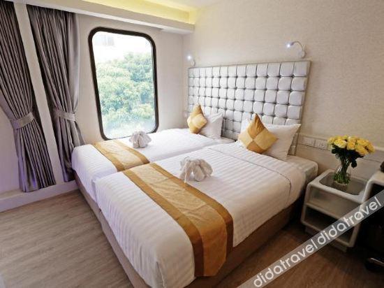 Justice Hotel 3*