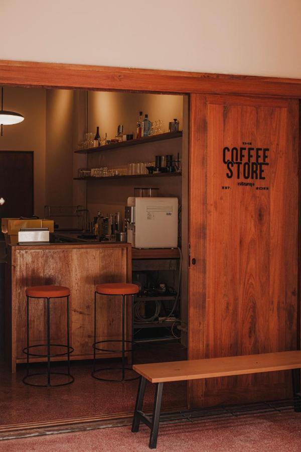 Cozy At The Coffee Store Charoenkrung Katil