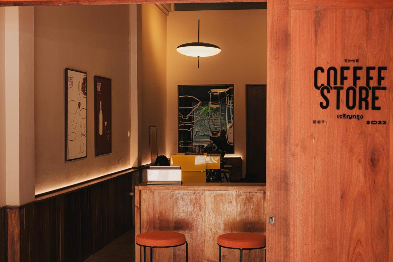 Cozy At The Coffee Store Charoenkrung Katil *