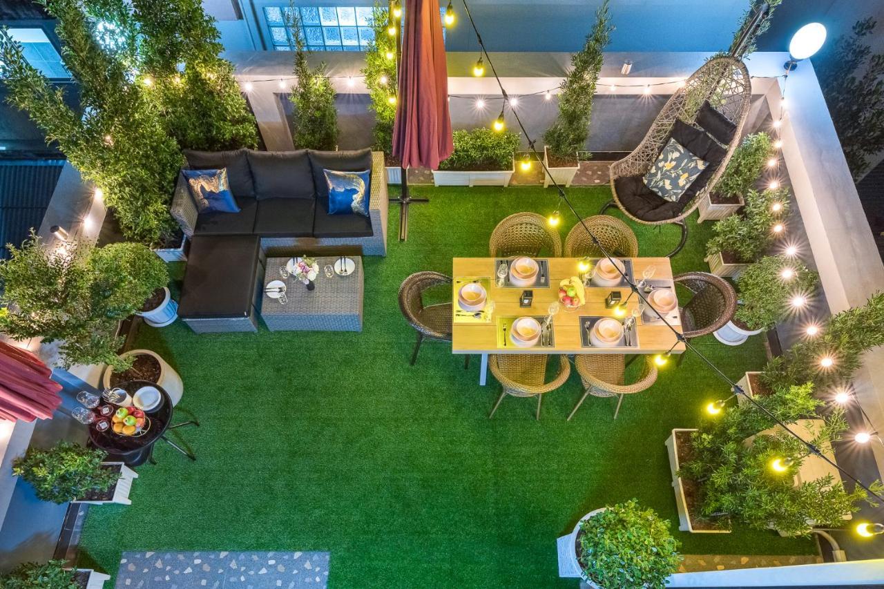 Rooftop Paradise Newly Built 900meters To Chidlombts And Central World Free Airport Pickup Bahay bakasyunan *