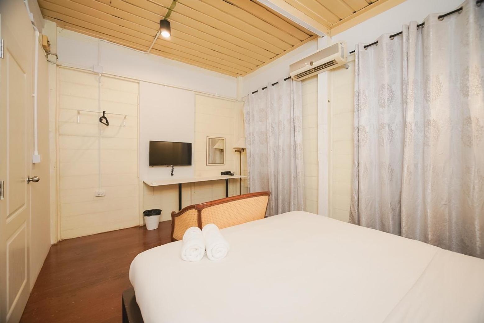 Mitr Yaowarat Apartment