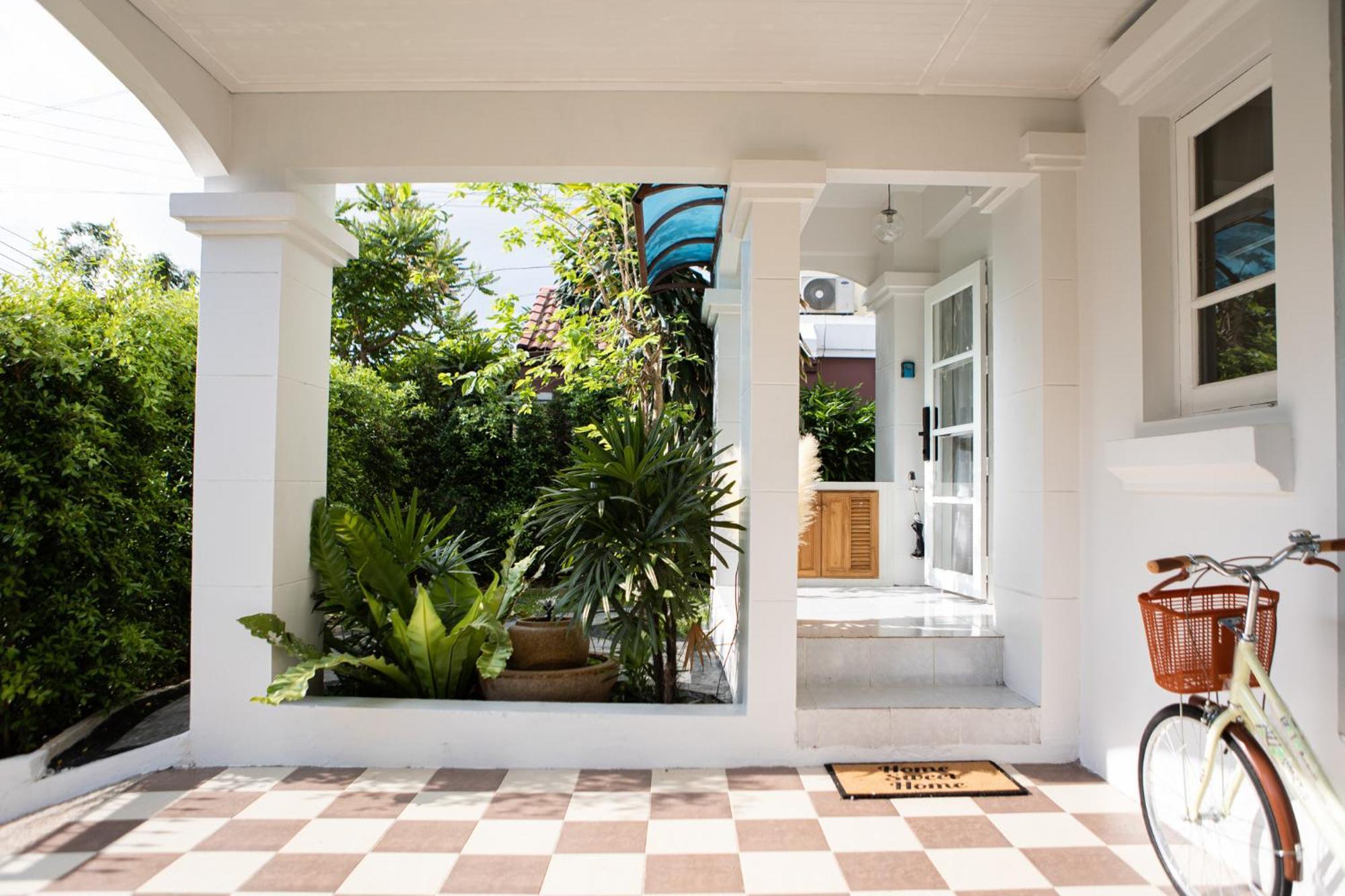 The Golden House @ Suvarnabhumi Holiday home