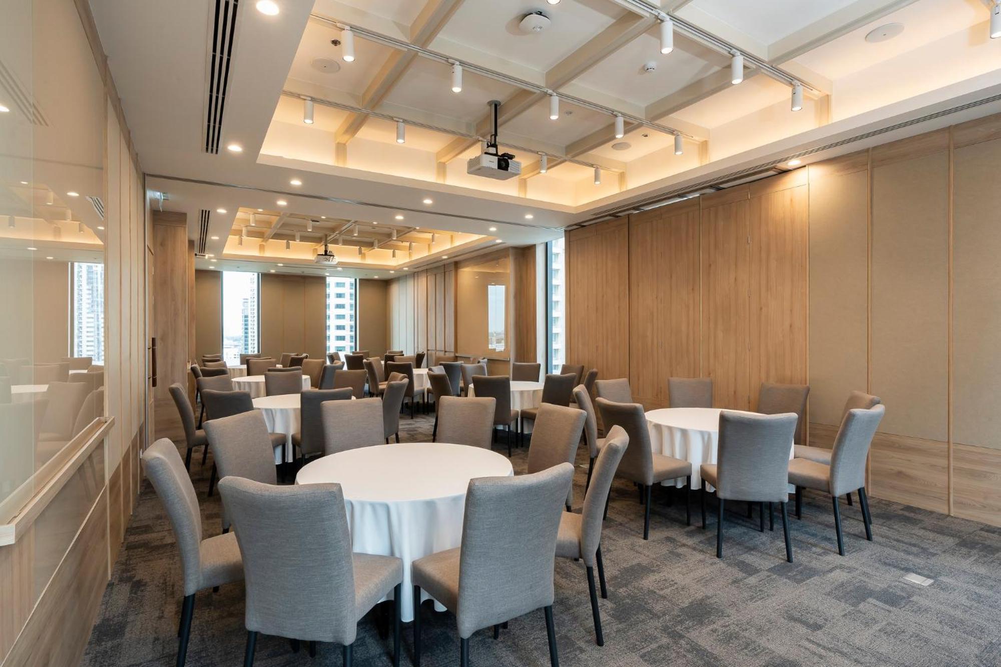 Hotel Staybridge Sukhumvit By Ihg 4*