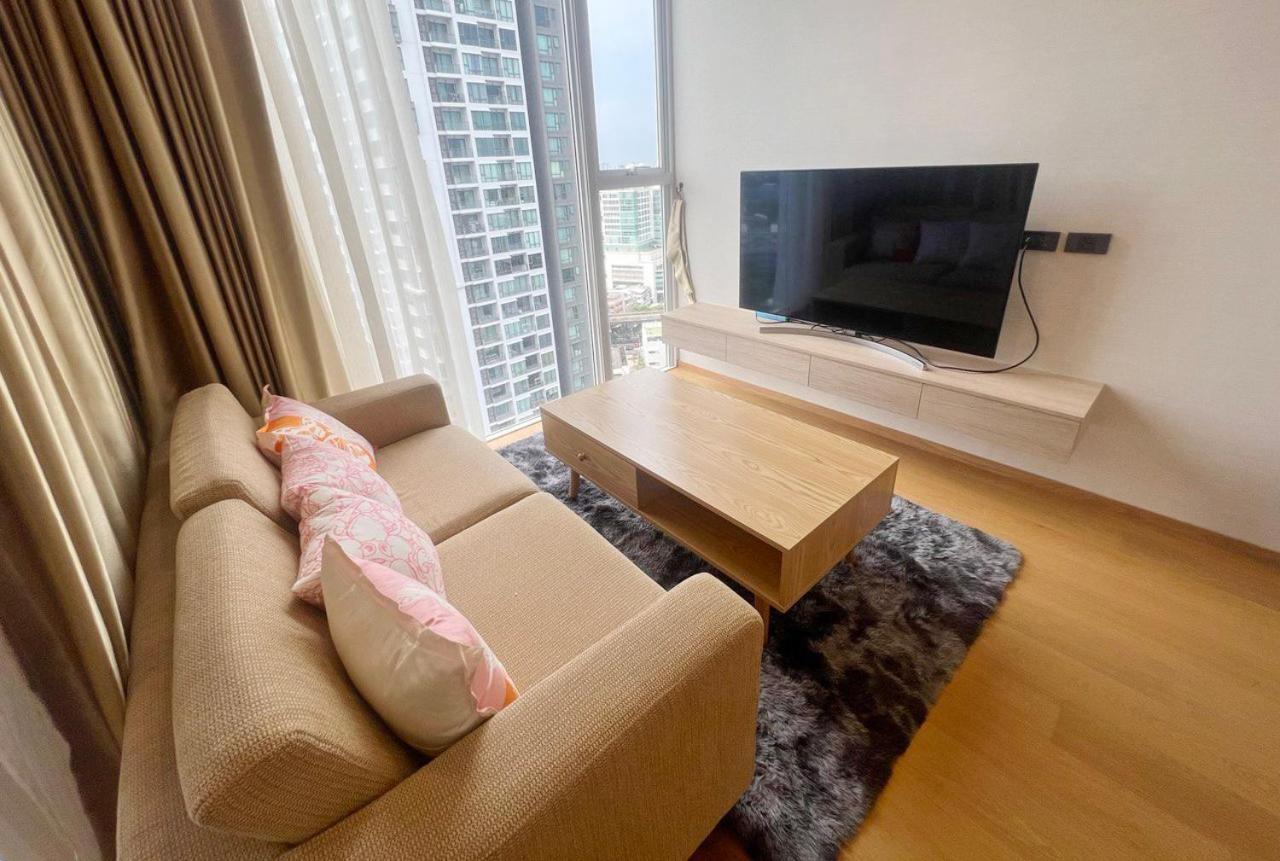 Apartment 2 Bedroom Luxury 3 Min Walk From Bts Ekkamai *