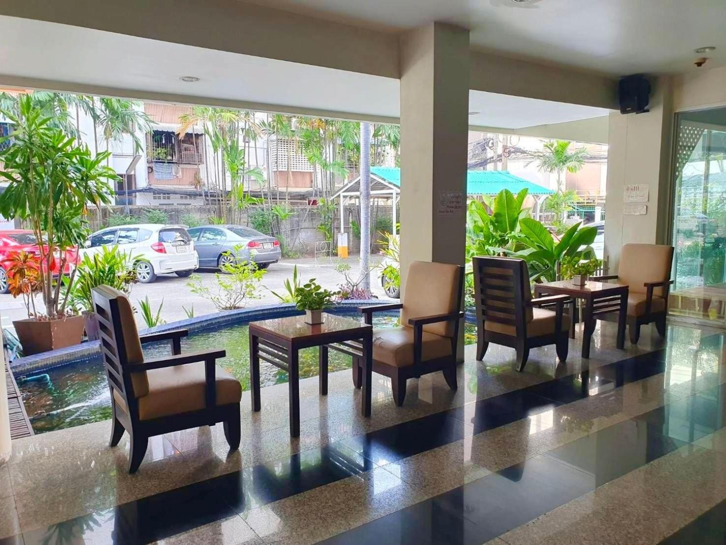 Mansion Sarasinee @ Chatuchak Aparthotel 2*
