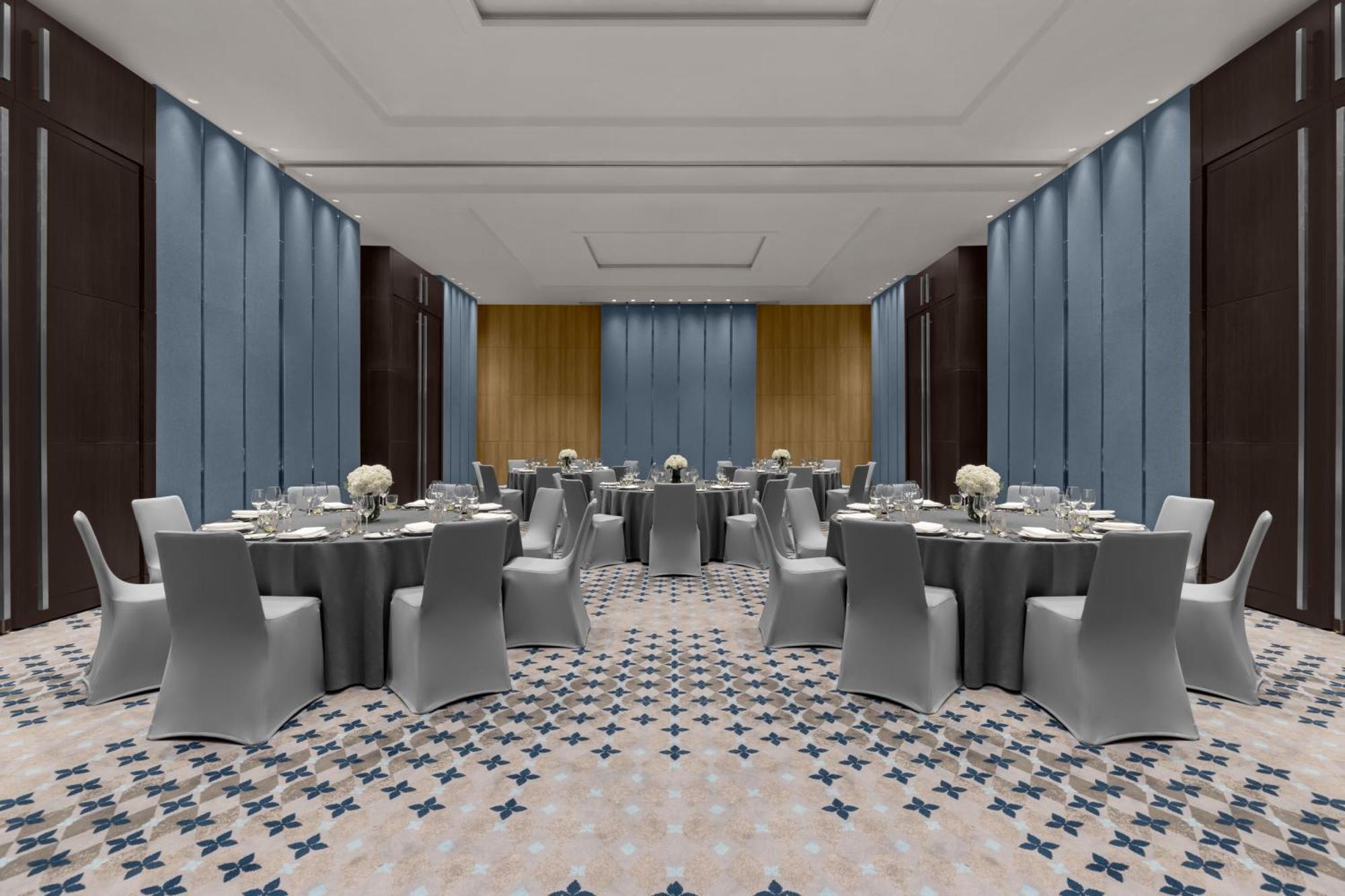 Courtyard By Marriott
