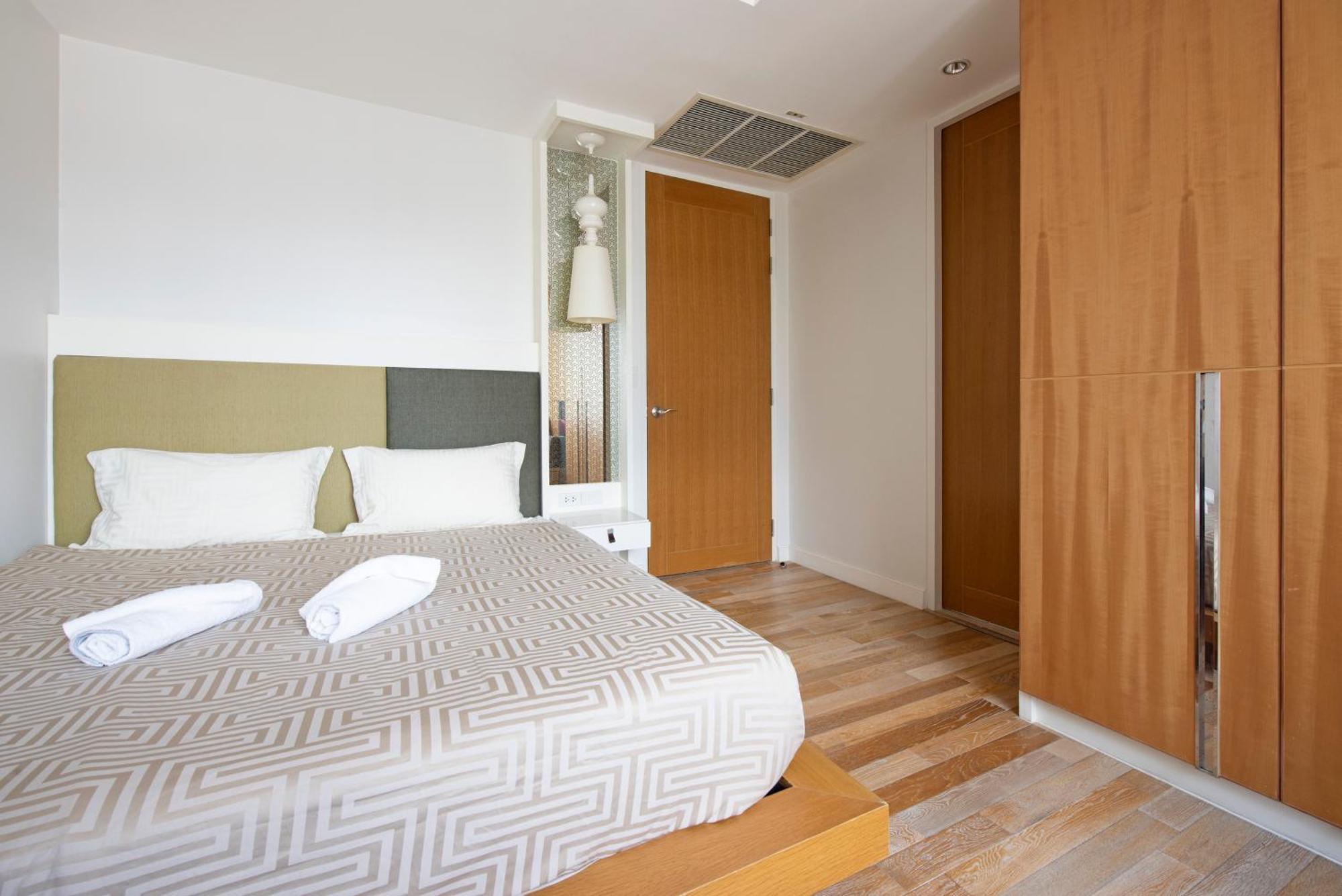 M Estate 2br Private Residence, 300m To Bts Chit Lom