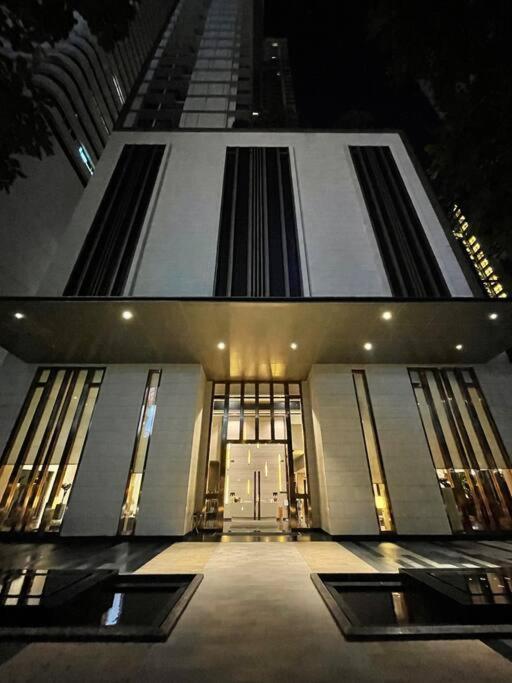 Ultimate Luxurious In Prime Asoke Apartment Bangkok