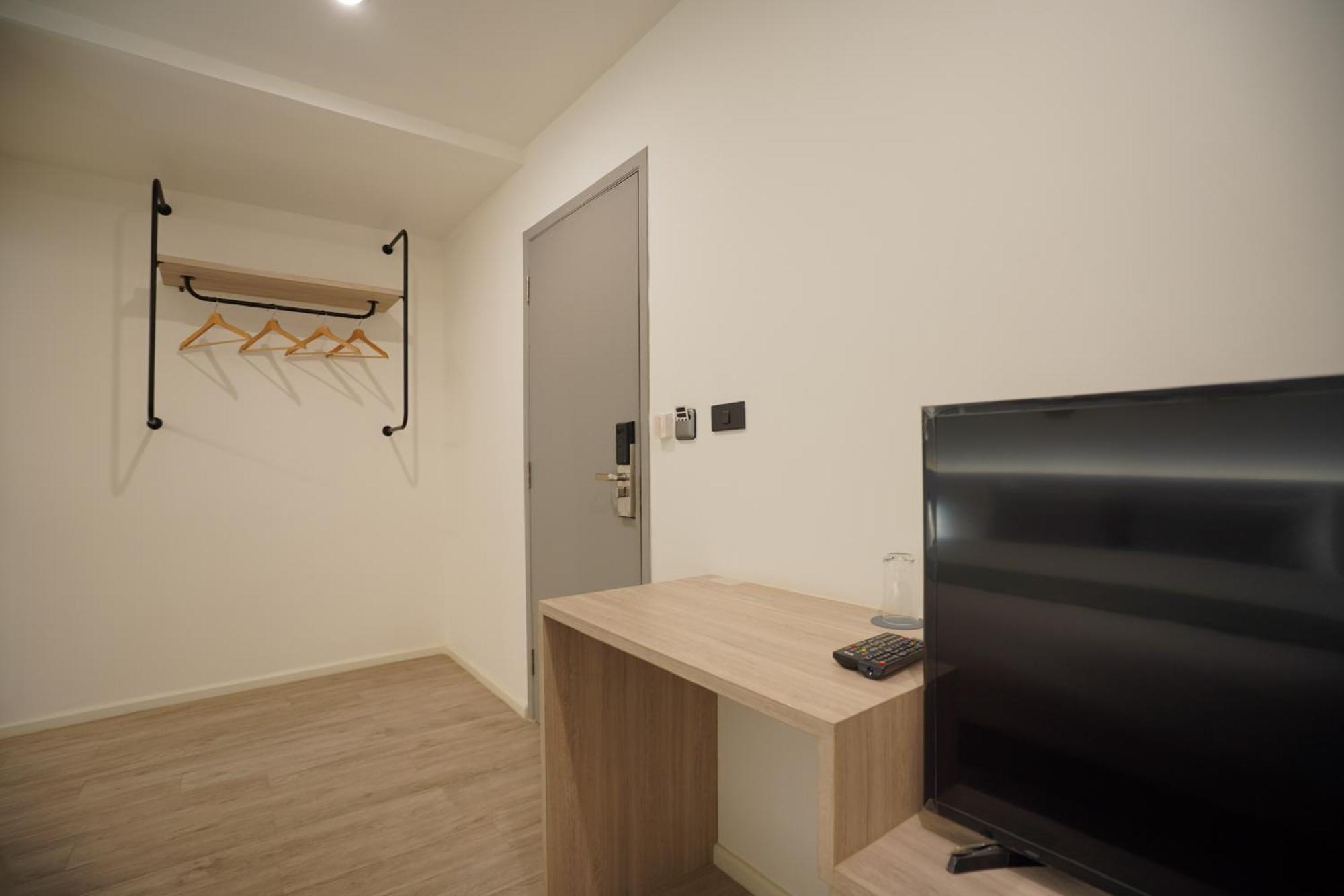 E11 - Bts Punnawithi Hotel 3*