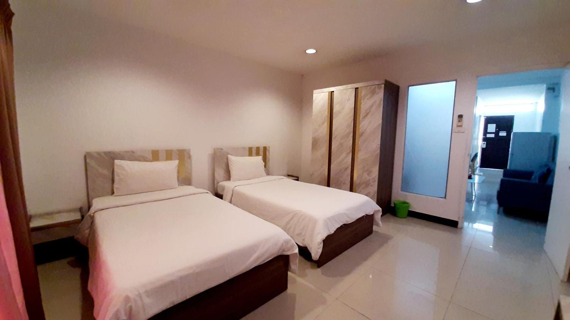 Plaza Nana Hotel 3*