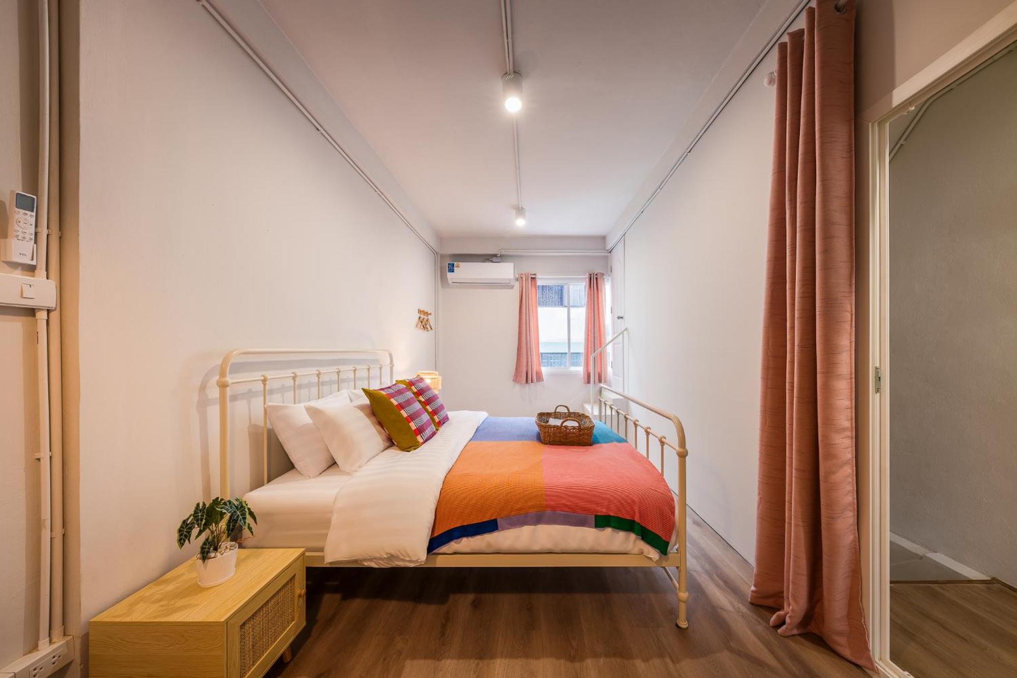 Charming Sukhumvit Shophouse - 2mins Walk To Skytrain Holiday home *