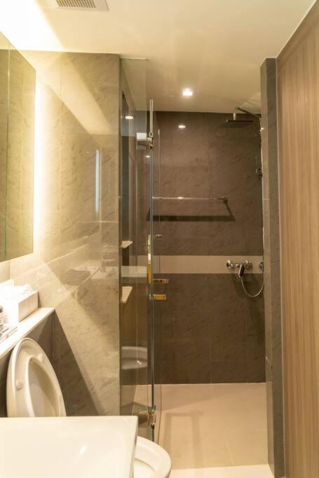 Luxury 2 Near Bts Thong Lor * Bangkok