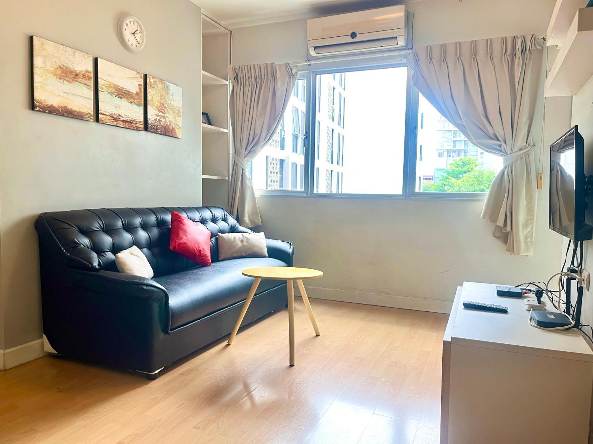 1br 5 Min To Bts 1000mbps Fiber Wi-fi Great Location Bangkok