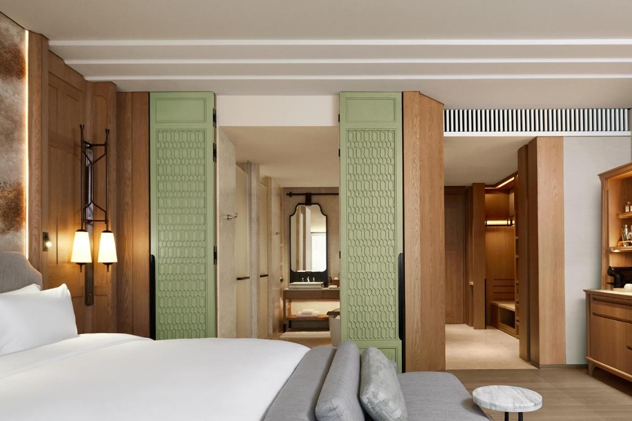 Dusit Thani 5*