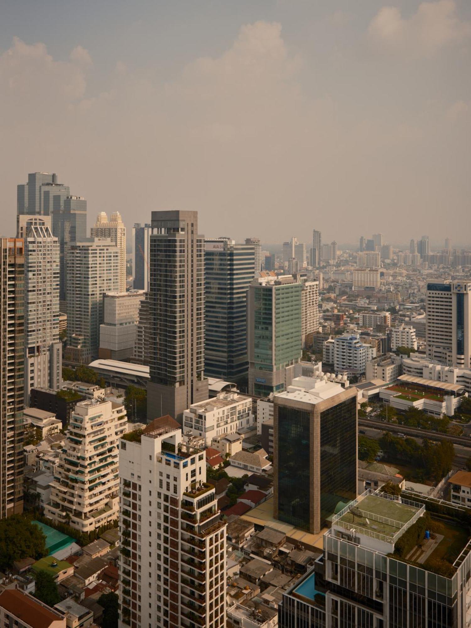 The Soul Series, High Floor, Rooftop Pool Apartment *