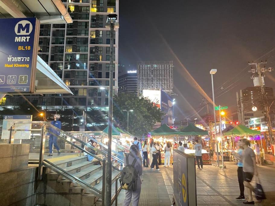 曼谷市中心6卧室3卫舒适联排别墅 Villa Bangkok