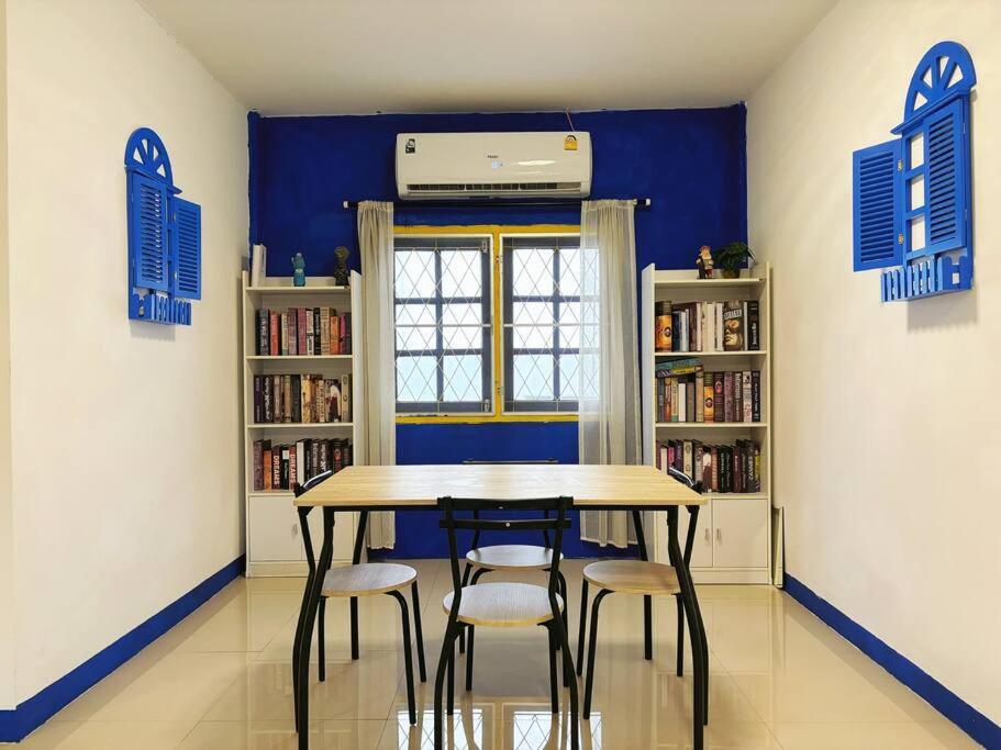 Villa 曼谷市中心6卧室3卫舒适联排别墅